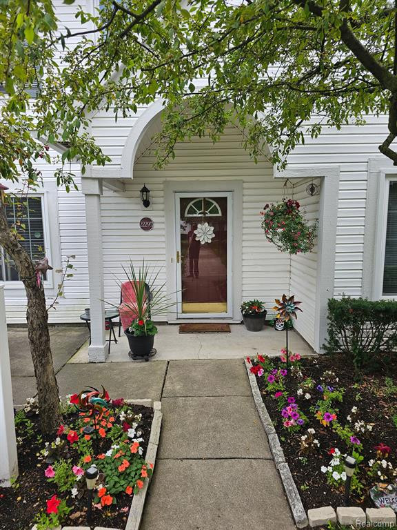 22295 ATLANTIC POINTE, 108, Farmington Hills, MI 48336 — Photo 2