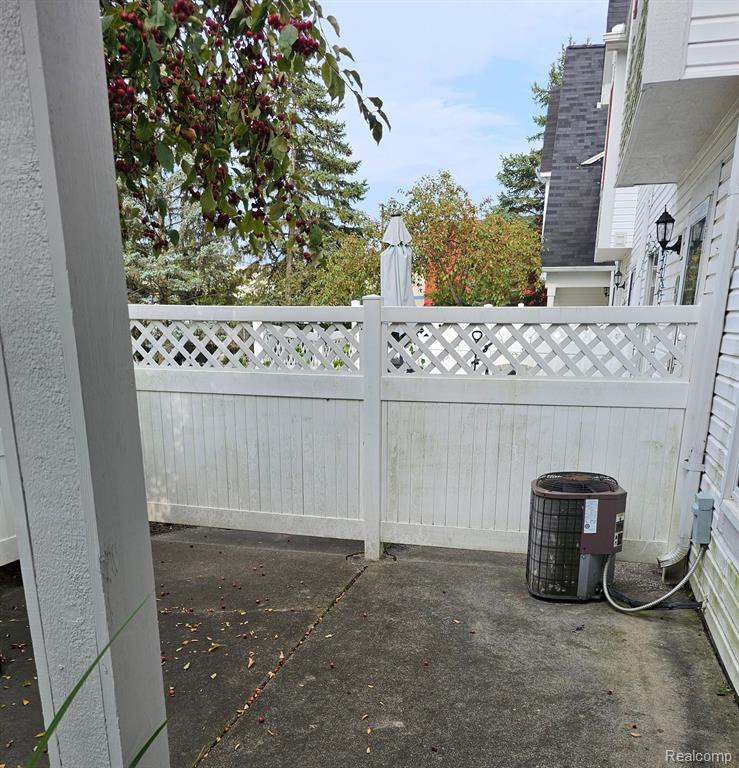 22295 ATLANTIC POINTE, 108, Farmington Hills, MI 48336 — Photo 6