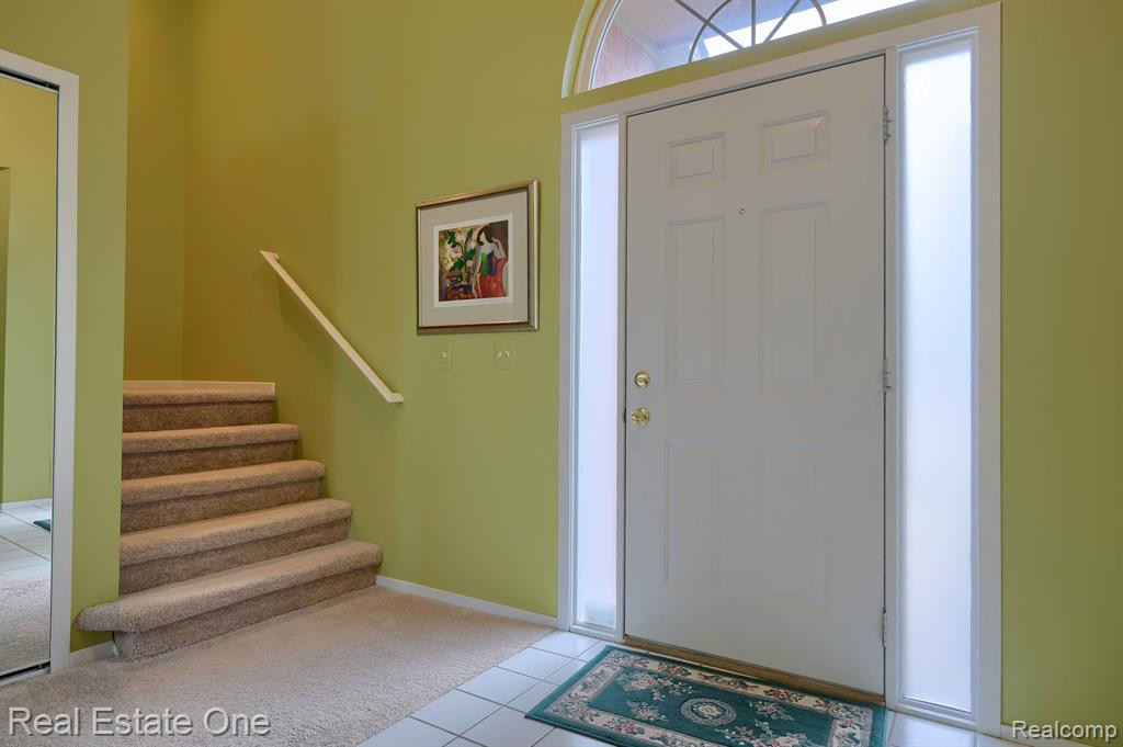 227 SHORE BROOK LANE, Walled Lake, MI 48390 — Photo 3