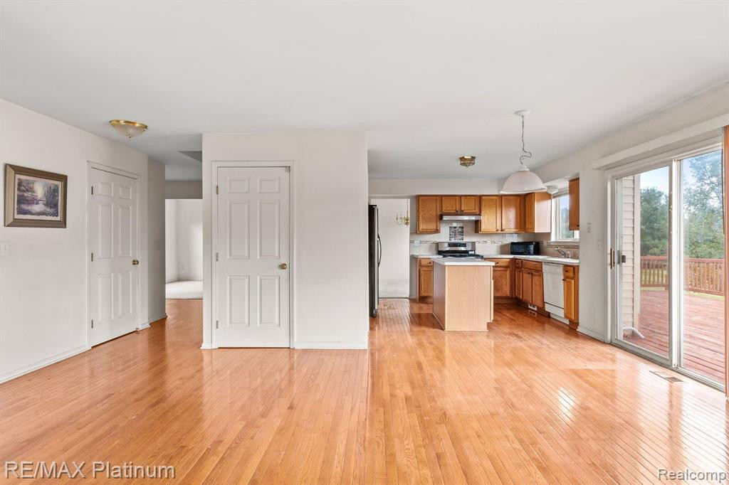 4770 WILLINGHAM, Ypsilanti, MI 48197 — Photo 15