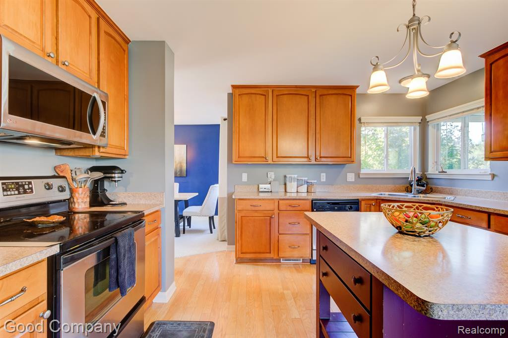 8302 N WARWICK, Ypsilanti, MI 48198 — Photo 17