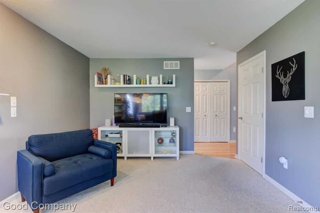 8302 N WARWICK, Ypsilanti, MI 48198 — Photo 19