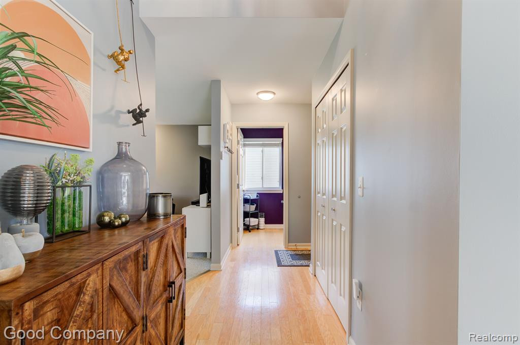 8302 N WARWICK, Ypsilanti, MI 48198 — Photo 24