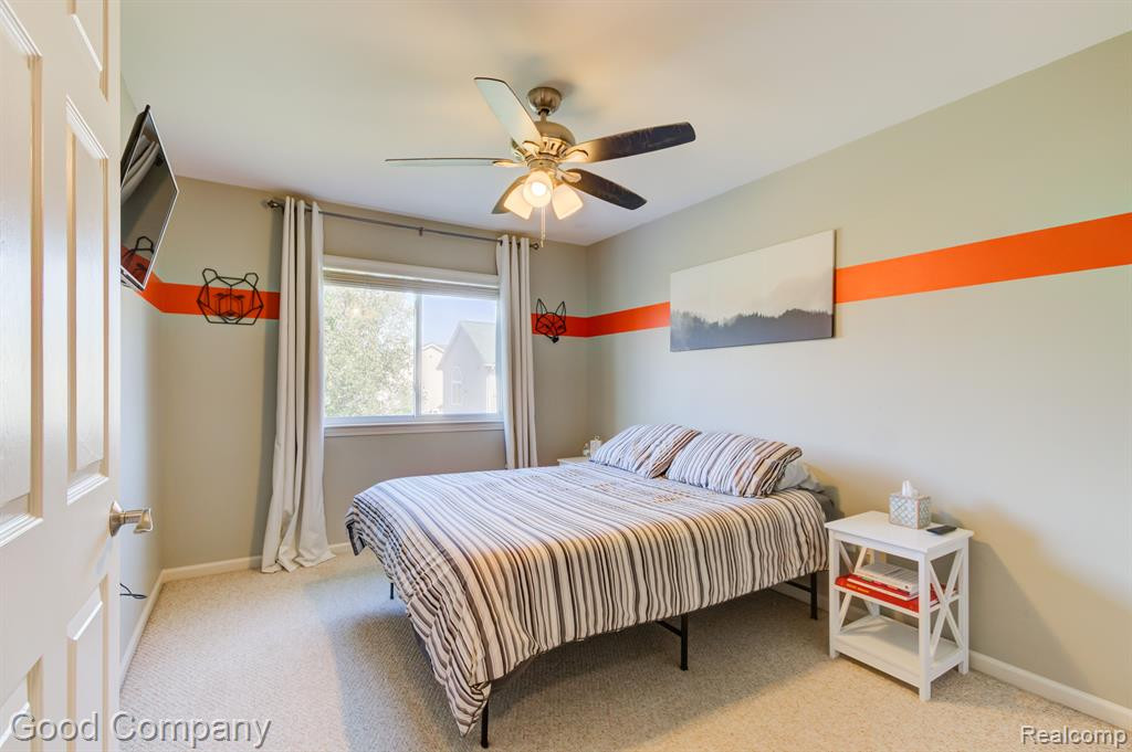 8302 N WARWICK, Ypsilanti, MI 48198 — Photo 30