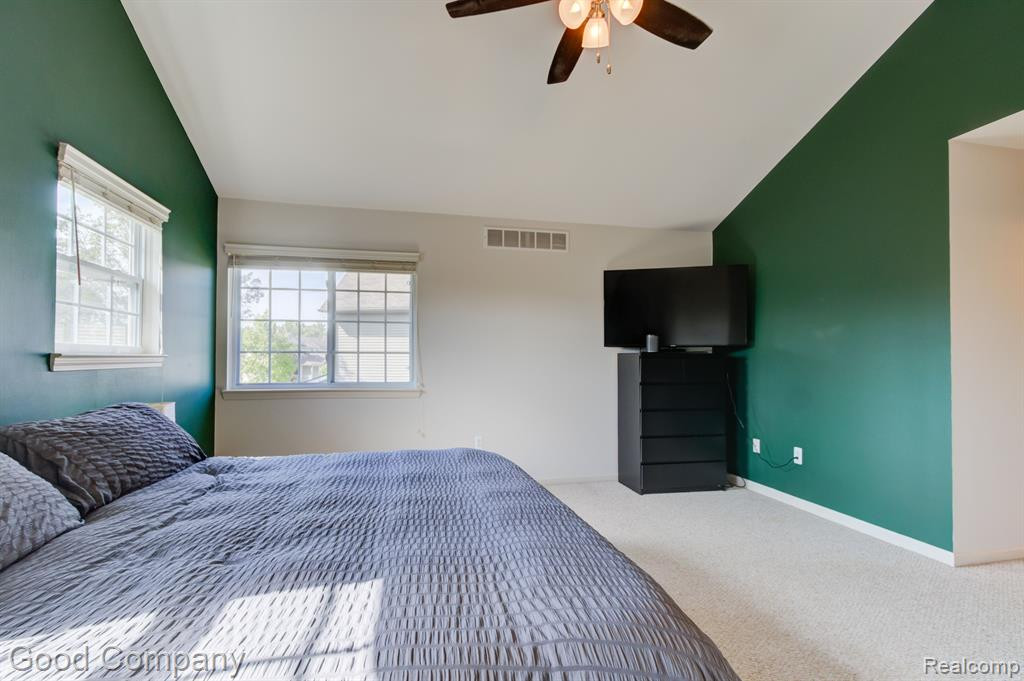 8302 N WARWICK, Ypsilanti, MI 48198 — Photo 38