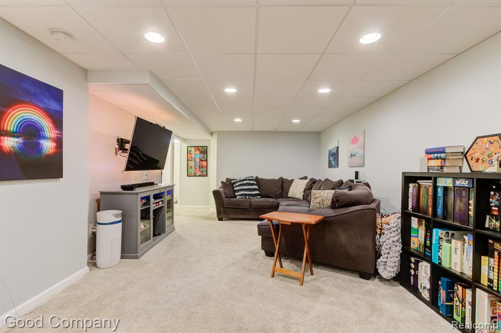 8302 N WARWICK, Ypsilanti, MI 48198 — Photo 45