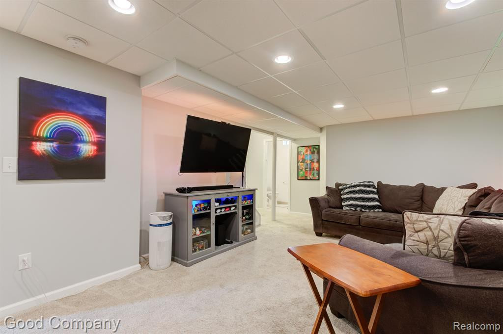 8302 N WARWICK, Ypsilanti, MI 48198 — Photo 46