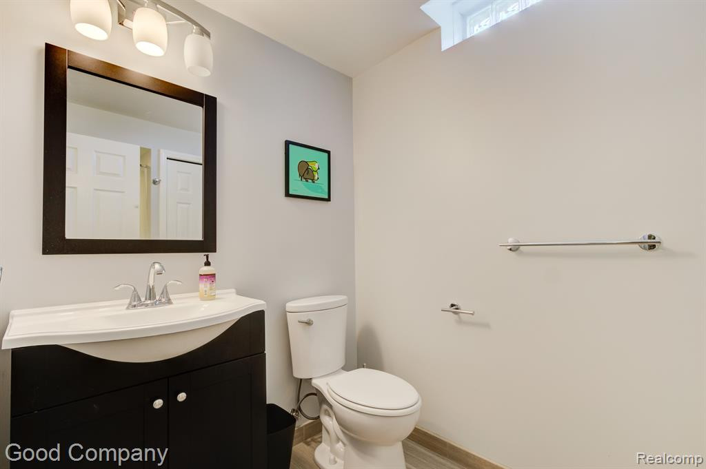 8302 N WARWICK, Ypsilanti, MI 48198 — Photo 48