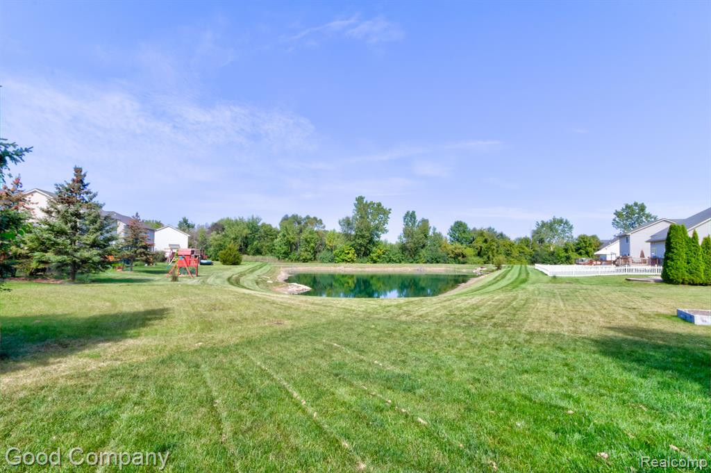 8302 N WARWICK, Ypsilanti, MI 48198 — Photo 55