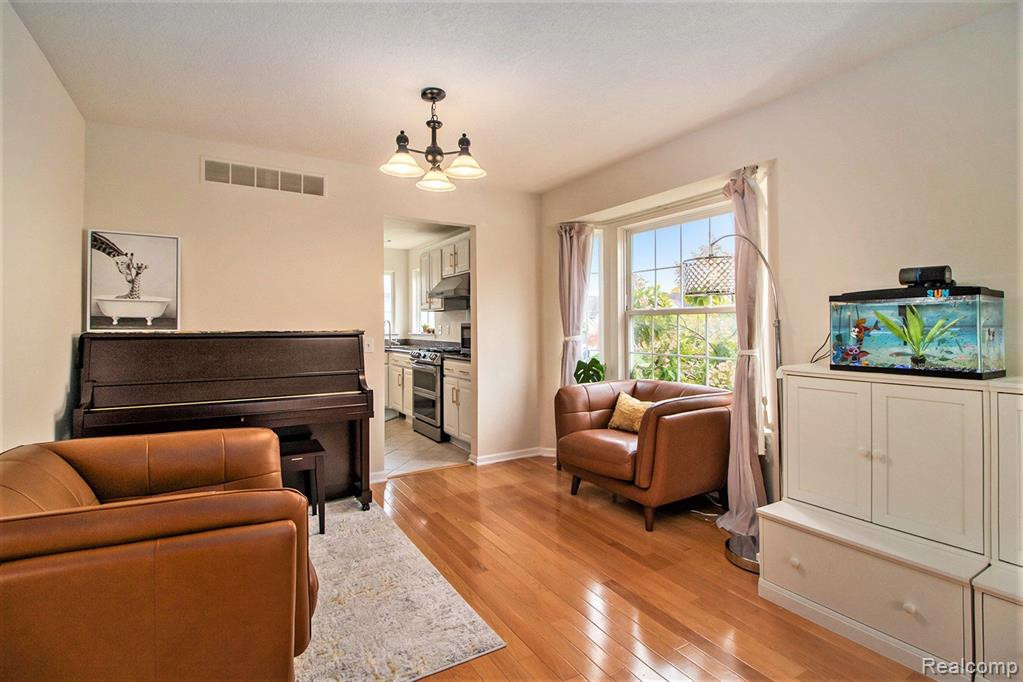 2806 Chaseway Drive, Ann Arbor, MI 48105 — Photo 6