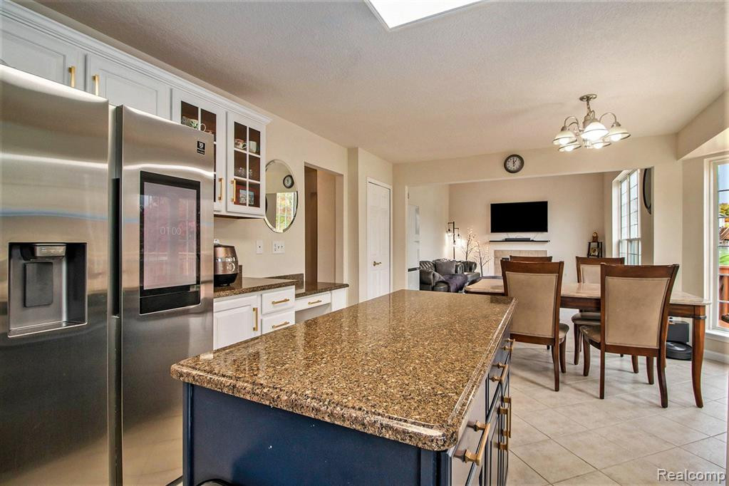 2806 Chaseway Drive, Ann Arbor, MI 48105 — Photo 9