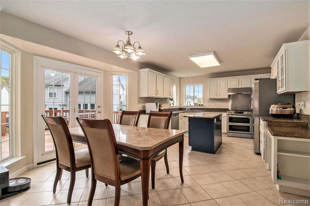 2806 Chaseway Drive, Ann Arbor, MI 48105 — Photo 12