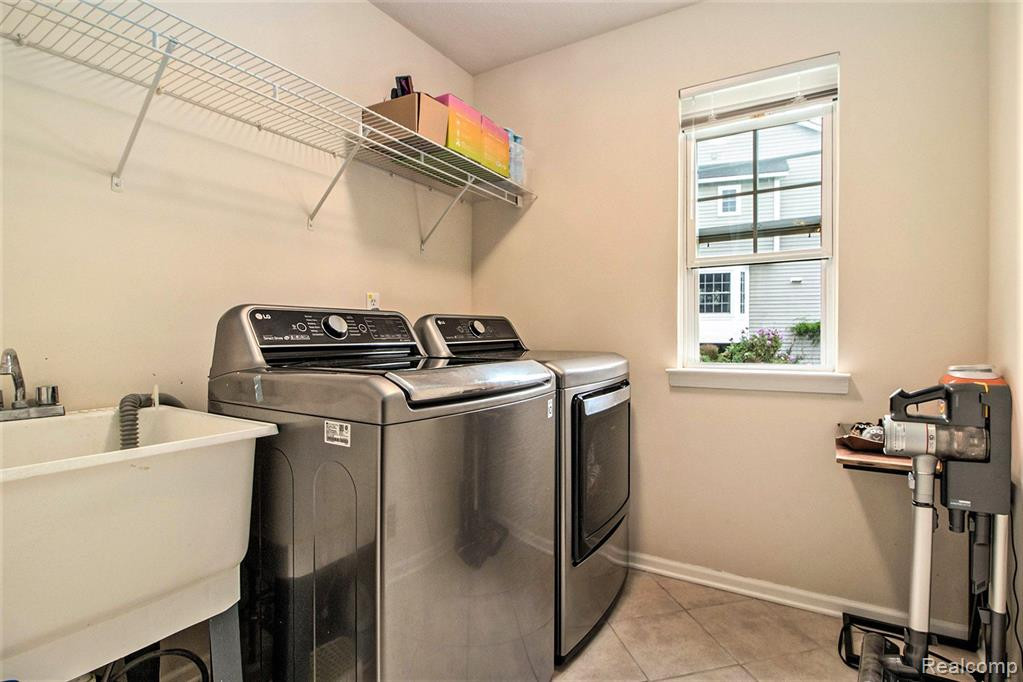 2806 Chaseway Drive, Ann Arbor, MI 48105 — Photo 24