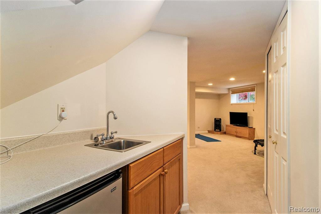 2806 Chaseway Drive, Ann Arbor, MI 48105 — Photo 27