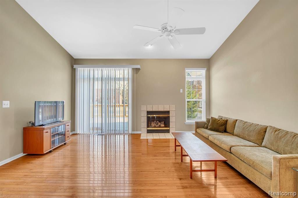 561 CHERRY GROVE Road, Canton, MI 48188 — Photo 11
