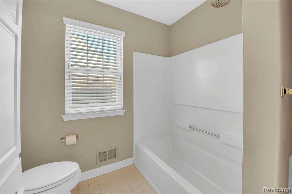 561 CHERRY GROVE Road, Canton, MI 48188 — Photo 16
