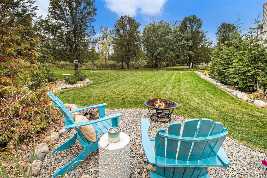 1083 EQUESTRIAN Drive, South Lyon, MI 48178 — Photo 31