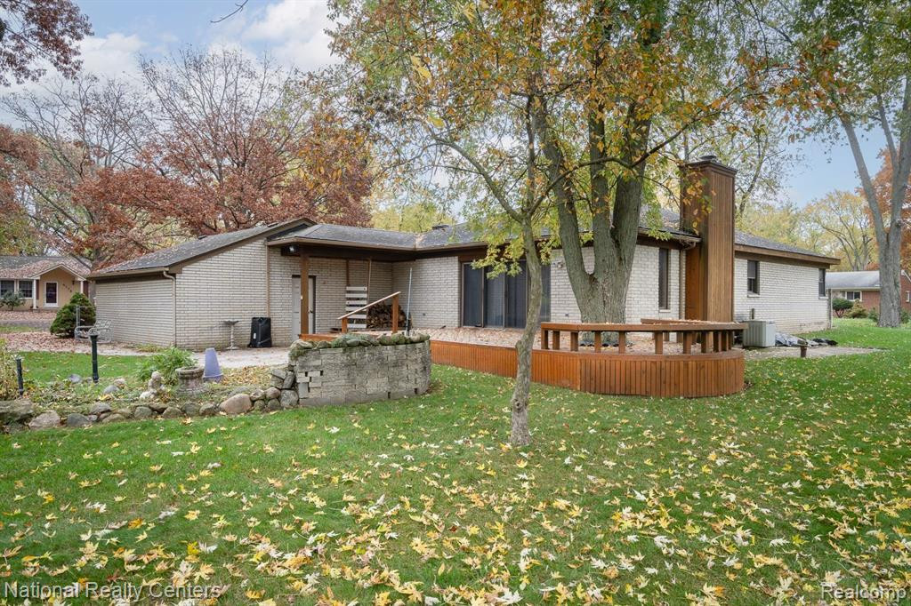 7806 CIRCLE Boulevard, West Bloomfield, MI 48323 — Photo 2