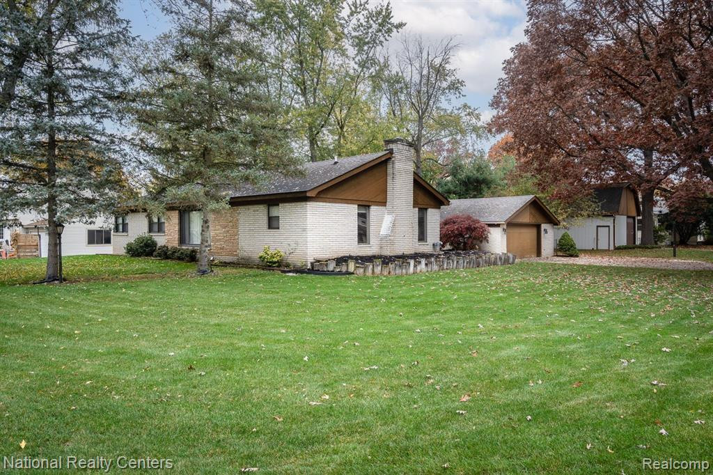 7806 CIRCLE Boulevard, West Bloomfield, MI 48323 — Photo 3