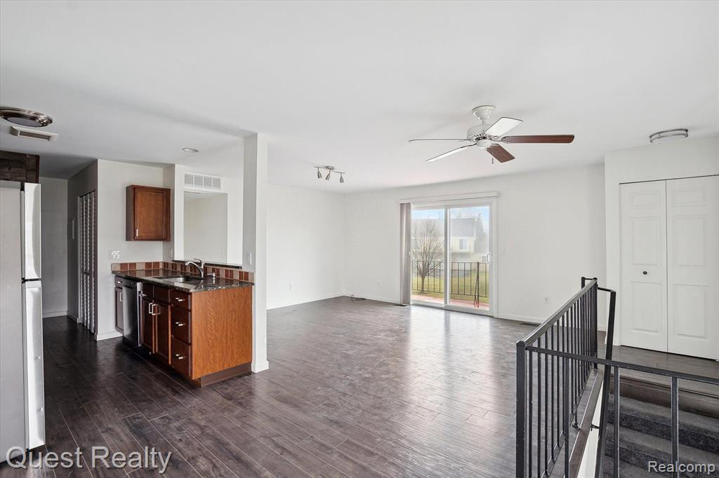 23642 STONEHENGE Boulevard, Novi, MI — Photo 9