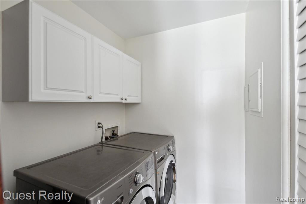 23642 STONEHENGE Boulevard, Novi, MI — Photo 22
