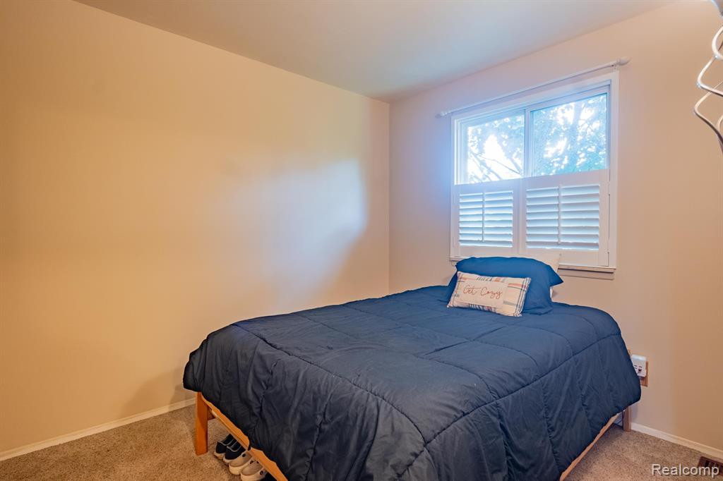 321 HAMPTON, South Lyon, MI 48178 — Photo 18