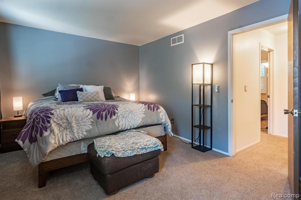 321 HAMPTON, South Lyon, MI 48178 — Photo 22