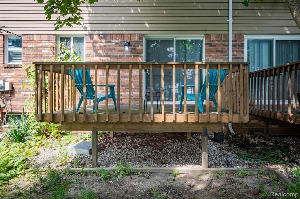 321 HAMPTON, South Lyon, MI 48178 — Photo 27