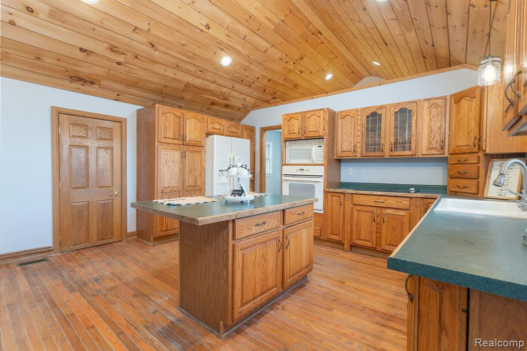 5120 Maxwell Road Road, Fowlerville, MI 48836 — Photo 8