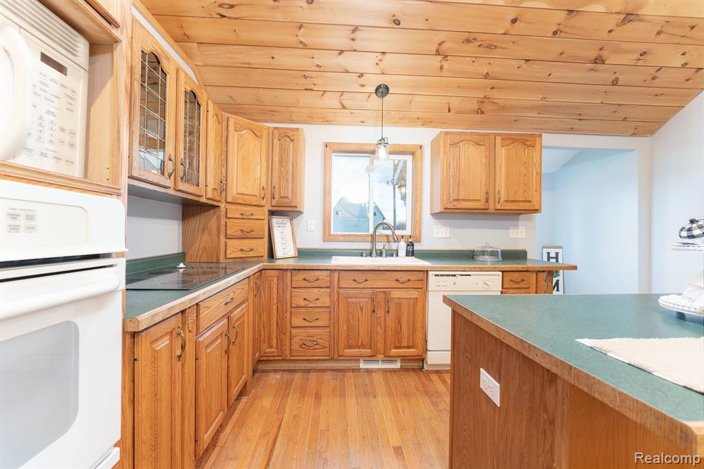 5120 Maxwell Road Road, Fowlerville, MI 48836 — Photo 9