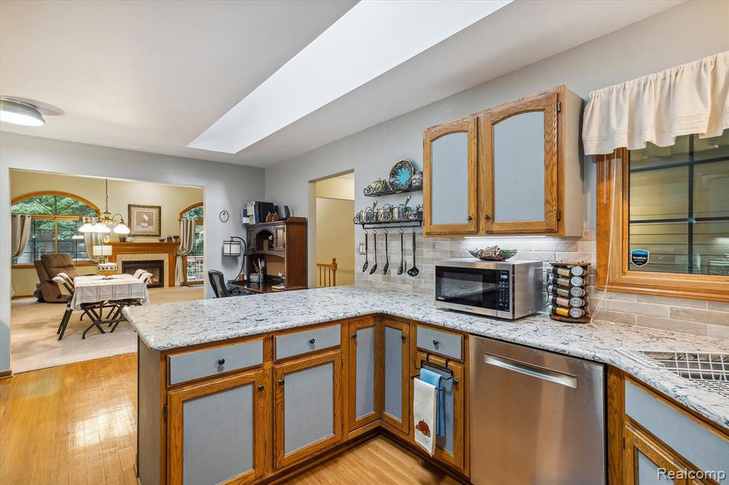 948 ROSEWOOD, 78, Brighton, MI 48116 — Photo 16