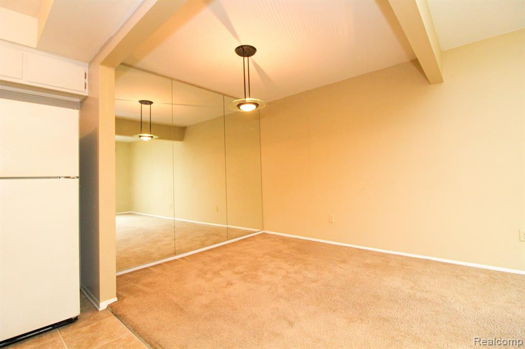 29852 CITY CENTER Drive, 1, Warren, MI 48093 — Photo 7