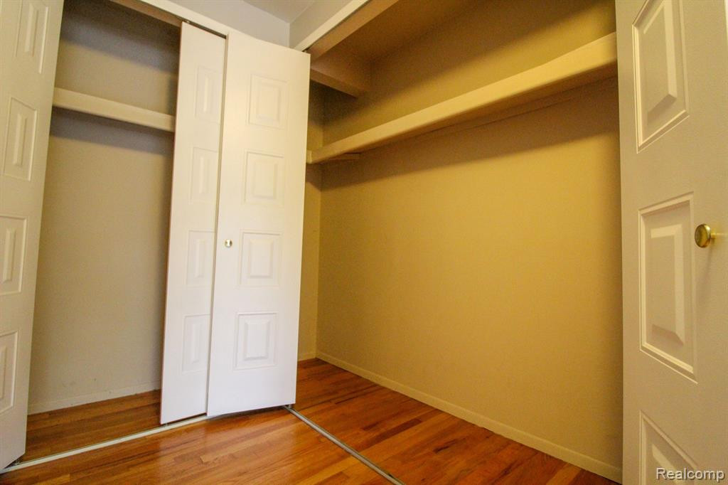 29852 CITY CENTER Drive, 1, Warren, MI 48093 — Photo 15