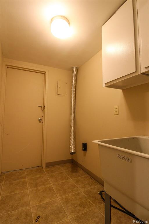 29852 CITY CENTER Drive, 1, Warren, MI 48093 — Photo 26