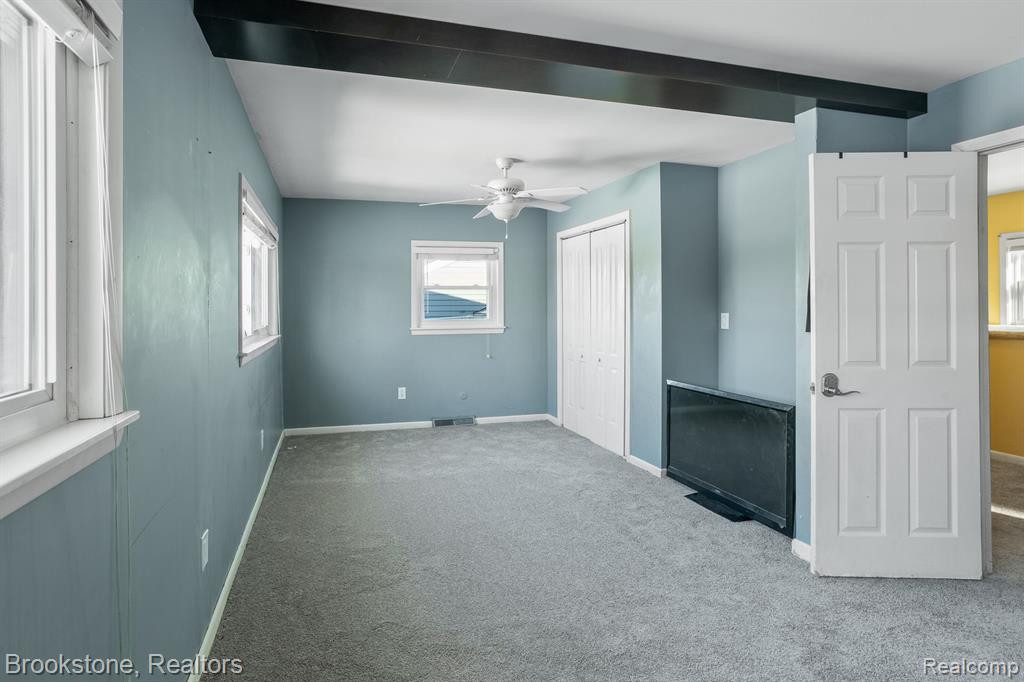 1432 S COMMERCE Road, Walled Lake, MI 48390 — Photo 26