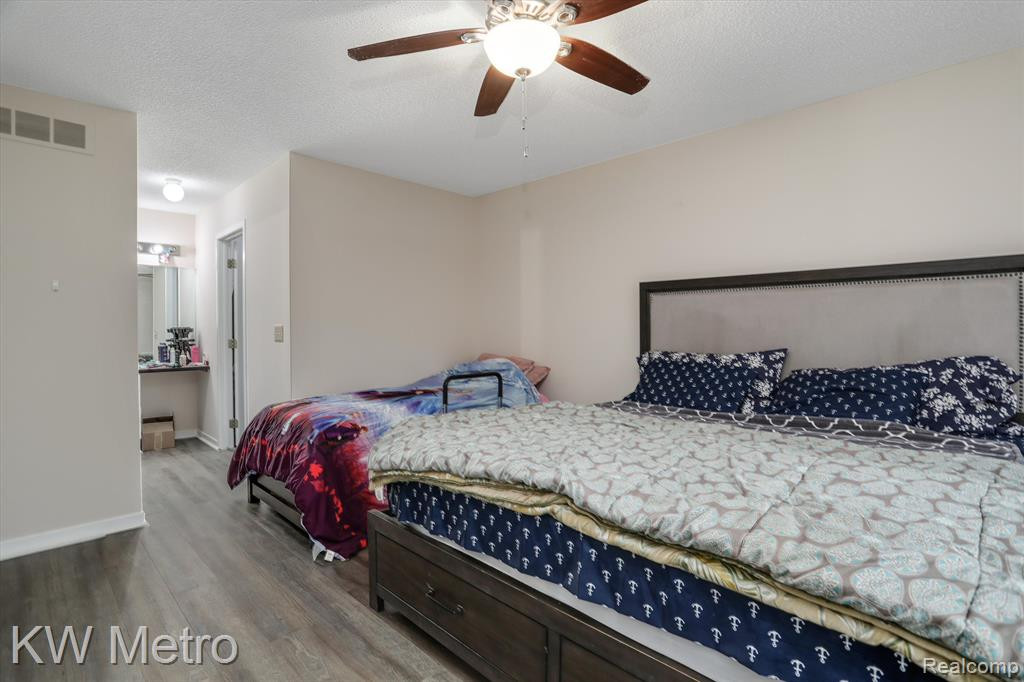 41765 Primrose Drive, Novi, MI 48377 — Photo 16