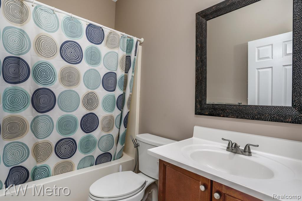 41765 Primrose Drive, Novi, MI 48377 — Photo 20