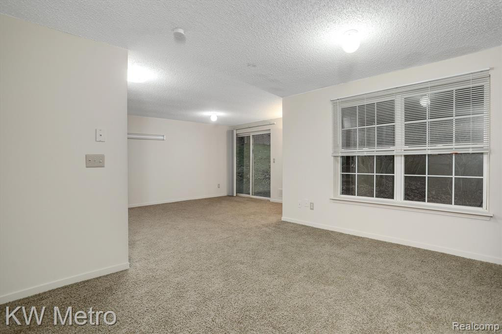 41765 Primrose Drive, Novi, MI 48377 — Photo 26