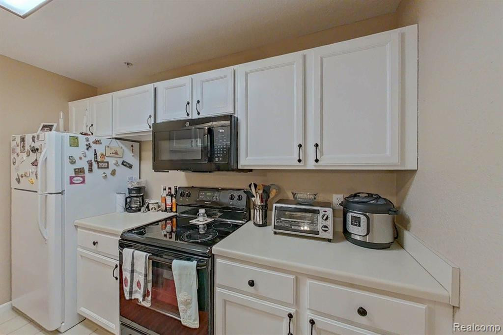 1139 CURZON Court, 65, Howell, MI 48843 — Photo 11