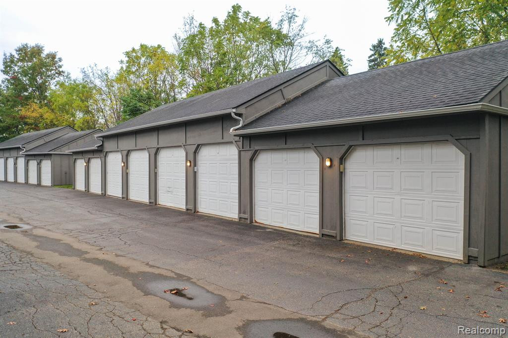 1139 CURZON Court, 65, Howell, MI 48843 — Photo 26