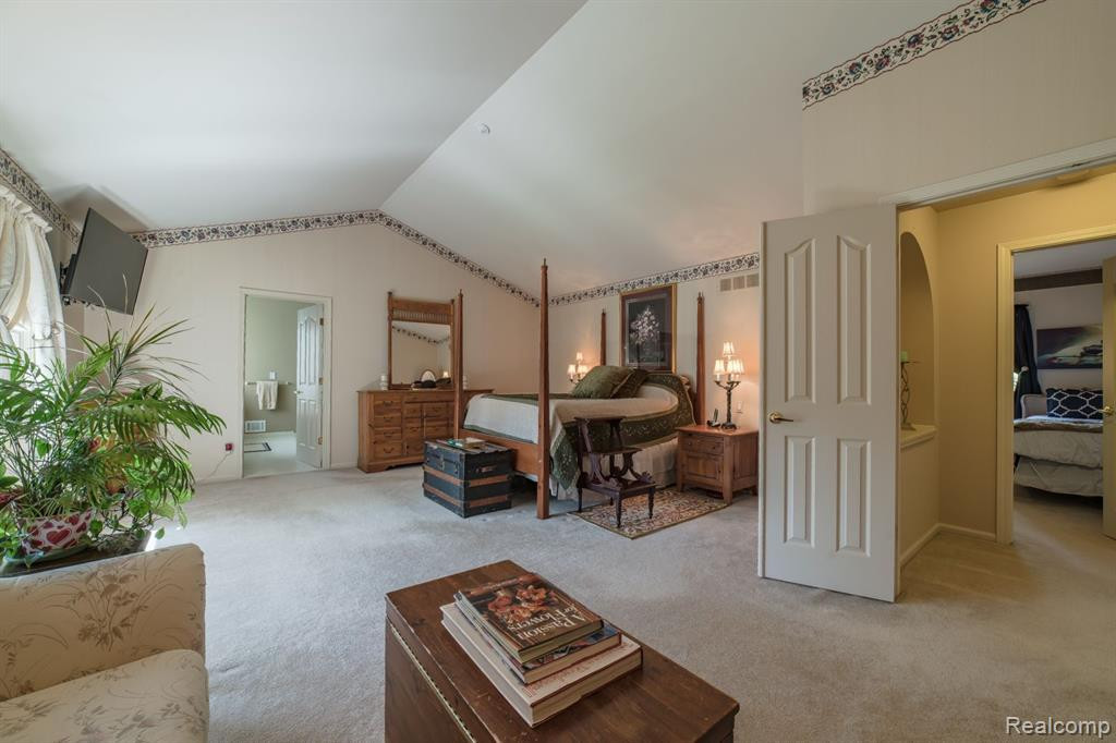 47449 GLENGARRY Boulevard, Canton, MI 48188 — Photo 13