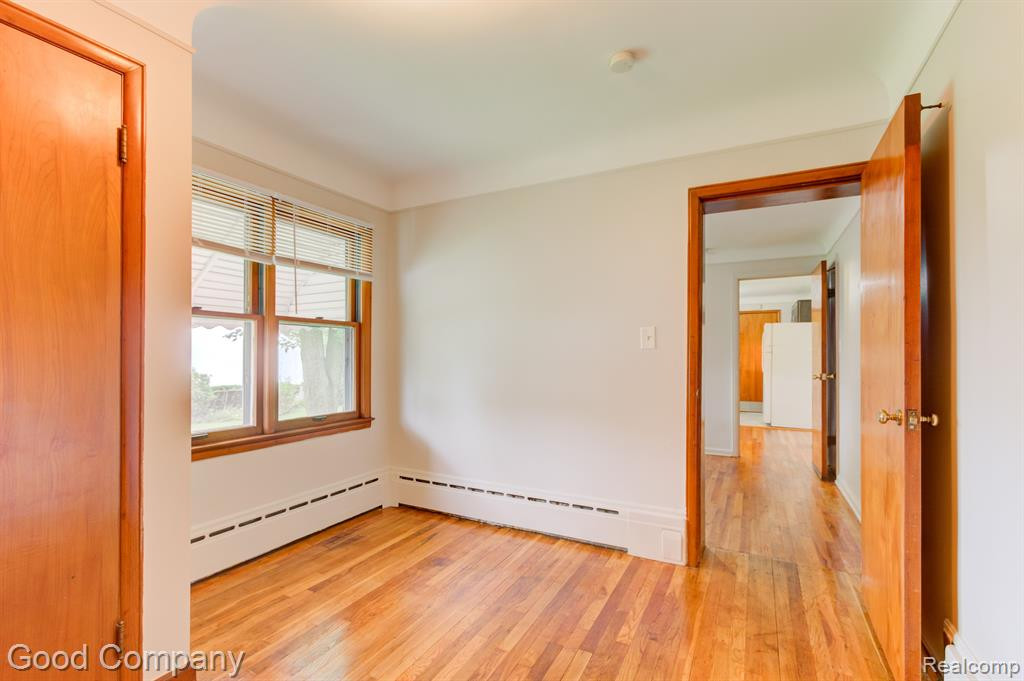 8750 W 9 MILE Road, Oak Park, MI 48237 — Photo 14