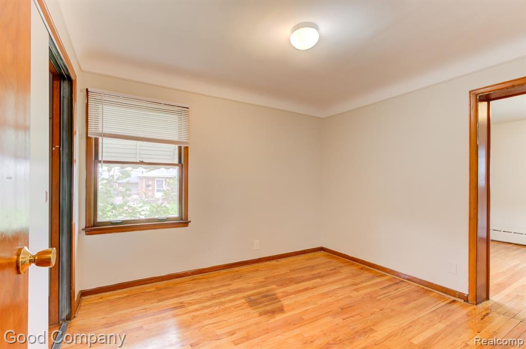 8750 W 9 MILE Road, Oak Park, MI 48237 — Photo 15