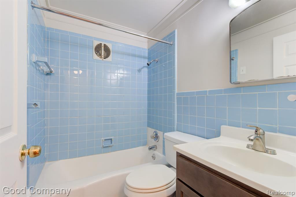 8750 W 9 MILE Road, Oak Park, MI 48237 — Photo 19