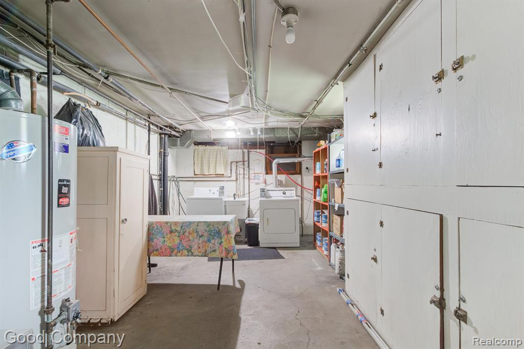 8750 W 9 MILE Road, Oak Park, MI 48237 — Photo 36