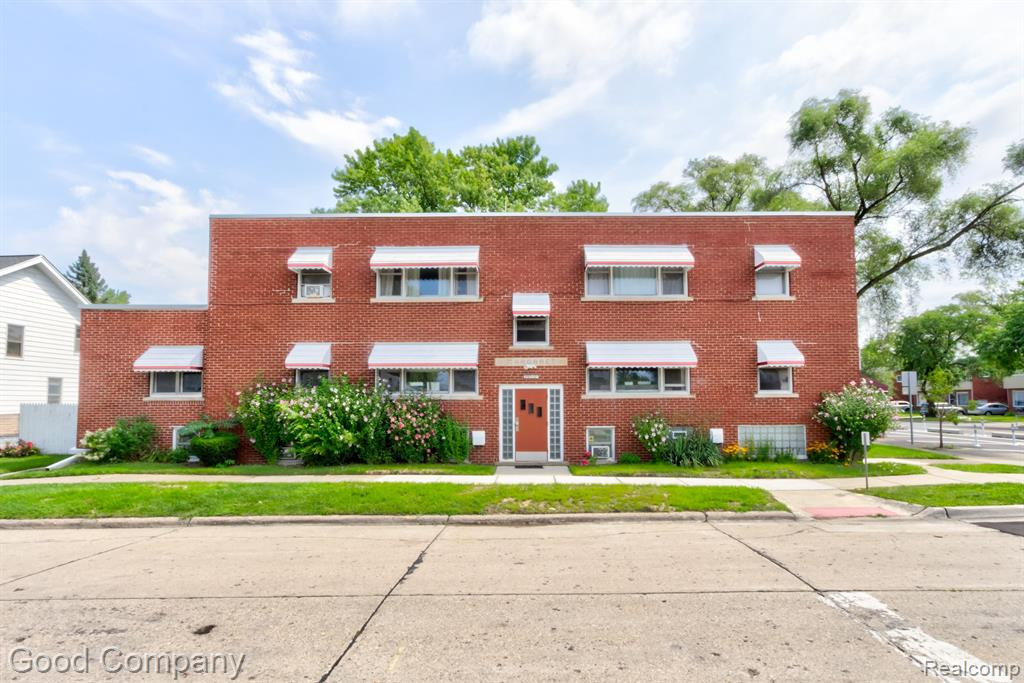 8750 W 9 MILE Road, Oak Park, MI 48237 — Photo 38