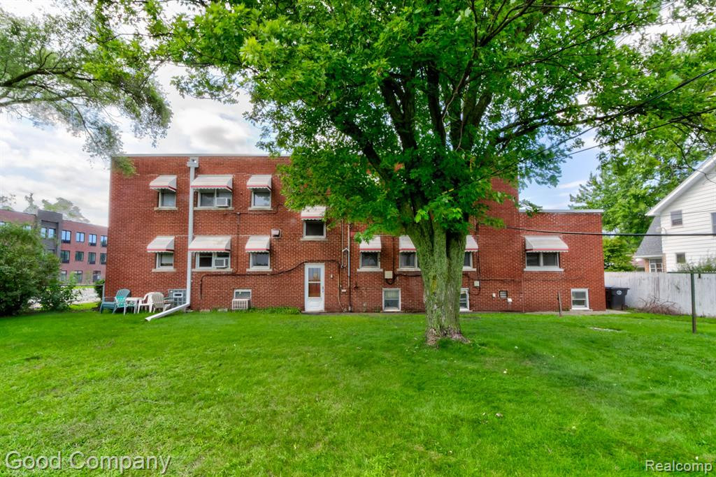 8750 W 9 MILE Road, Oak Park, MI 48237 — Photo 42