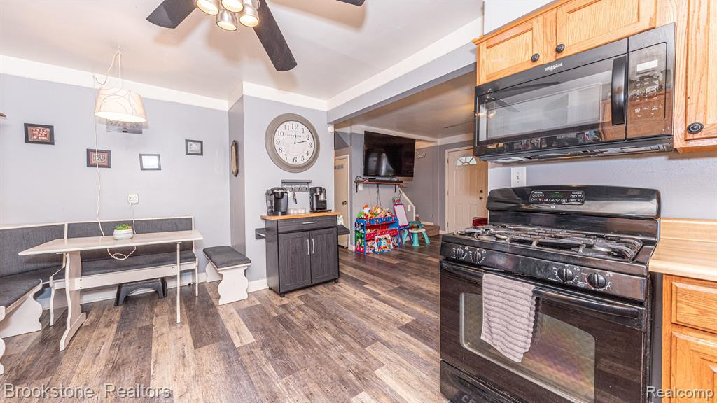 550 WOODLAWN Avenue, Ypsilanti, MI 48198 — Photo 14