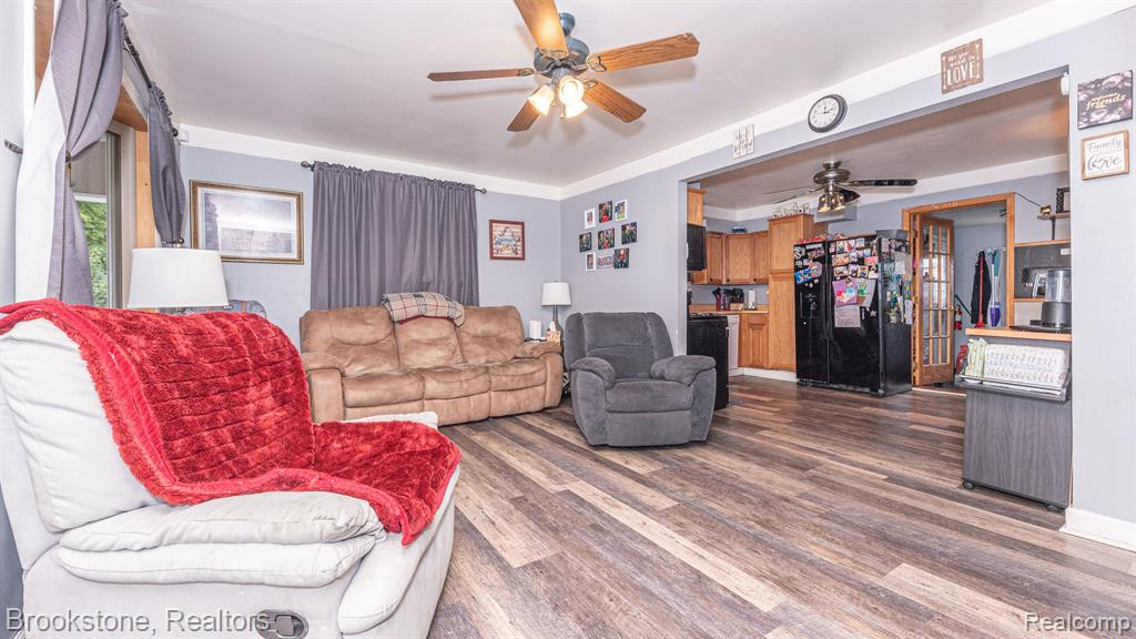 550 WOODLAWN Avenue, Ypsilanti, MI 48198 — Photo 17