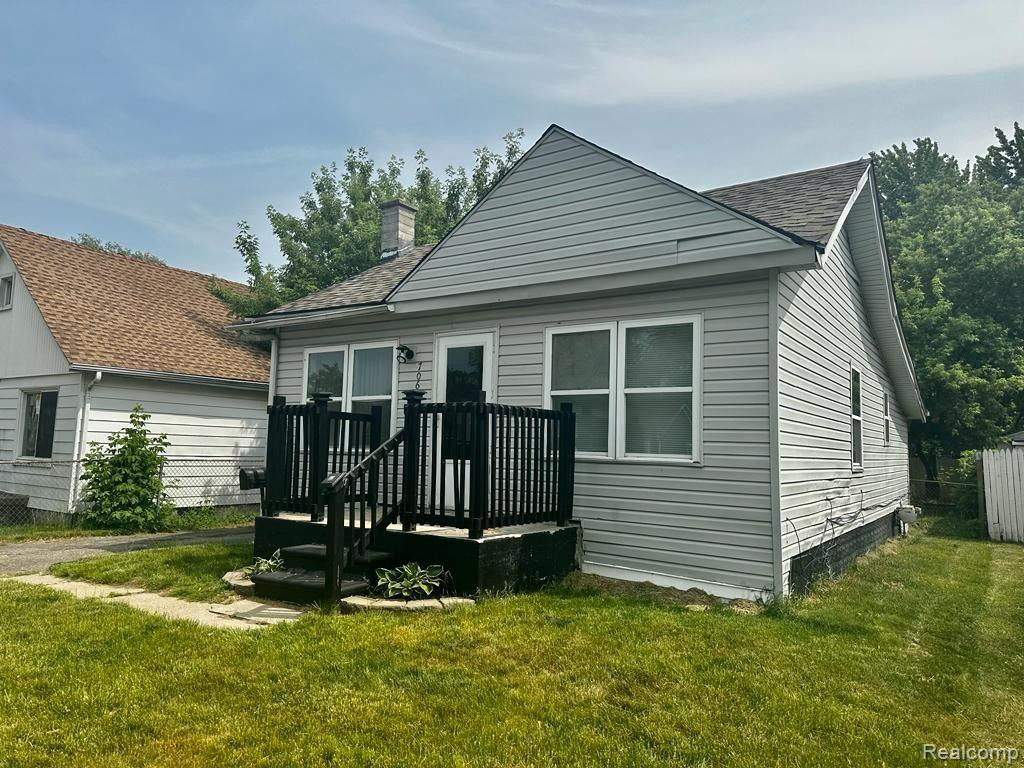 7068 PACKARD Avenue, Warren, MI 48091 — Photo 2